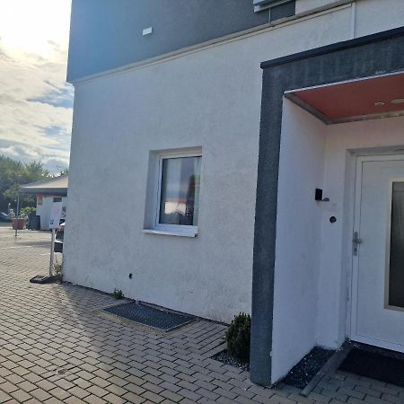 Ibo-Apart 1 Zimmer Apartment In Herzogenaurach Exterior foto