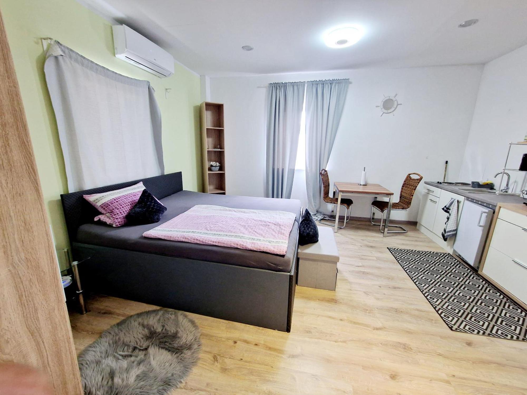 Ibo-Apart 1 Zimmer Apartment In Herzogenaurach Exterior foto
