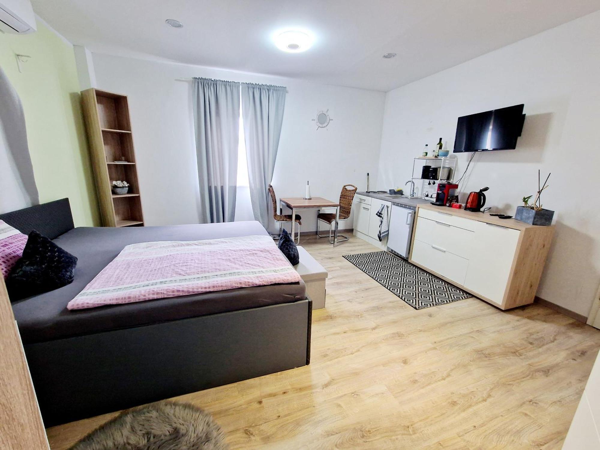 Ibo-Apart 1 Zimmer Apartment In Herzogenaurach Exterior foto